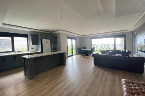 4+1 Villa  i Besikduzu, Trabzon, Tyrkiet Nr. 160374 - 7