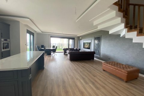 4+1 Villa  i Besikduzu, Trabzon, Tyrkiet Nr. 160374 - 8