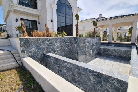 for sale  in Kusadasi, Aydin, Turkey, 4 bedrooms, 300m2, No. 169724 – photo 18