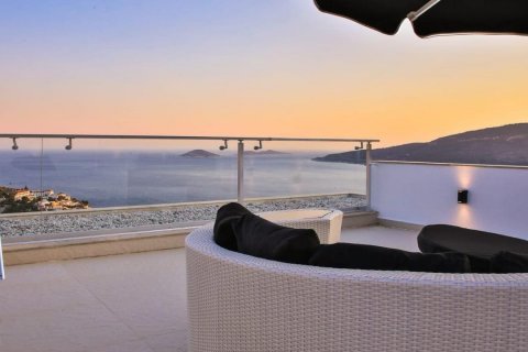 4+1 Villa  in Kalkan, Antalya, Türkei Nr. 178234 - 3