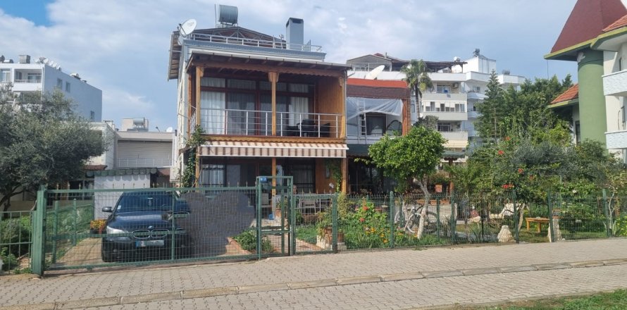 6+1 Villa in Mersin, Turkey No. 161500