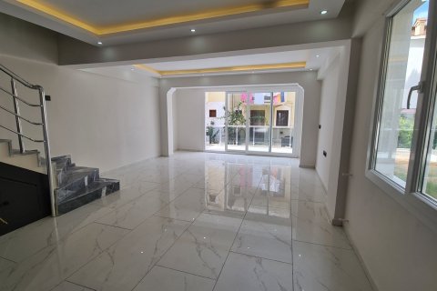 در Kusadasi ، ترکیه 120 متر مربع. شماره 162906 - 7
