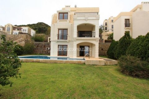 5+2 Villa  i Bodrum, Mugla, Tyrkiet Nr. 178606 - 15