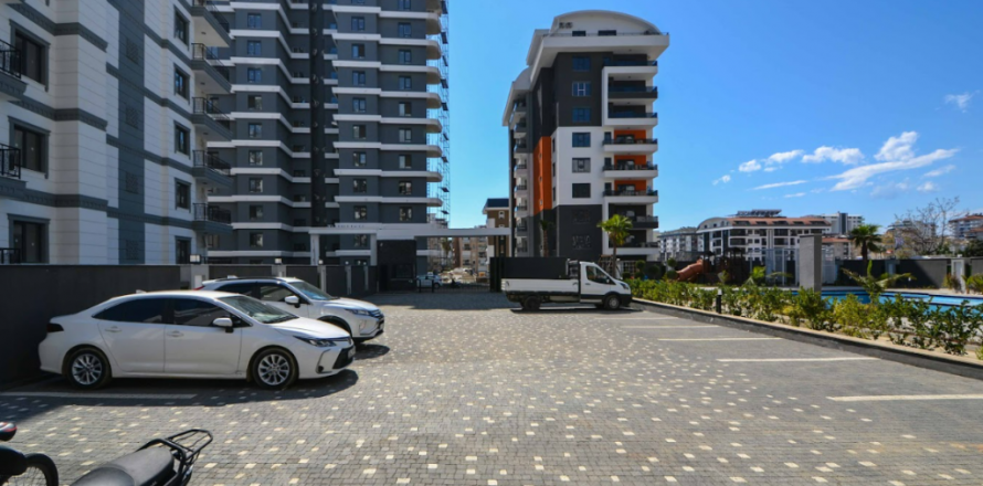 Apartment in Mahmutlar, Antalya, Turkey No. 166350