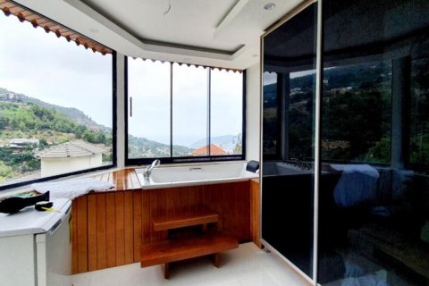 Villa for sale  in Alanya, Antalya, Turkey, 240m2, No. 166348 – photo 13