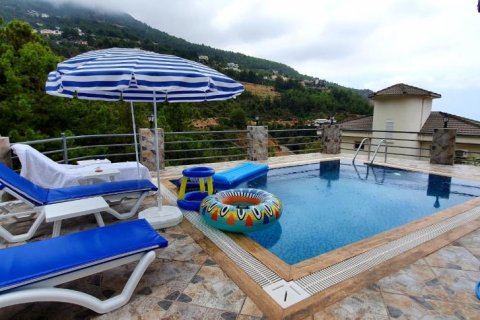 Villa for sale  in Alanya, Antalya, Turkey, 240m2, No. 166348 – photo 9