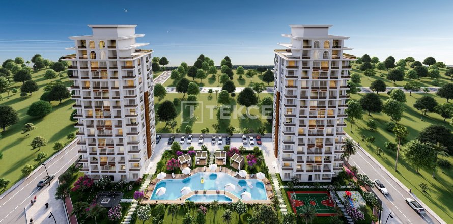 2+1 Apartment  in Mezitli, Mersin, Turkey No. 186995