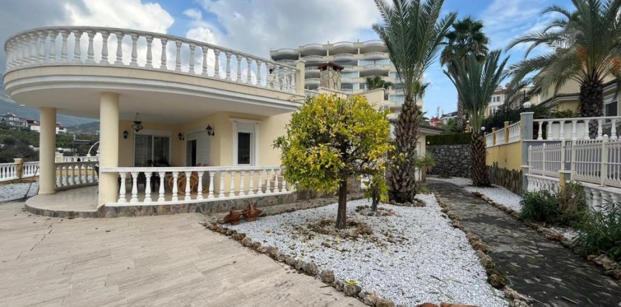 Villa i Mahmutlar, Antalya, Tyrkiet Nr. 163020