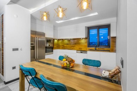 Продажа квартиры в Оба, Анталье, Турция 5 комн., 220м2, №166772 – фото 17