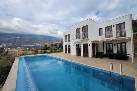 4+1 Villa  i Kas, Antalya, Turkiet Nr. 188067