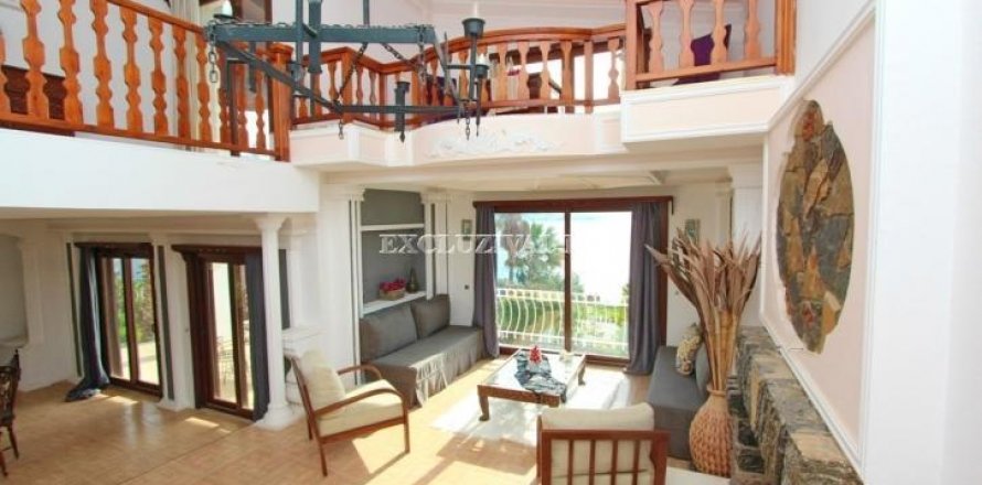 4+1 Villa i Bodrum, Mugla, Turkiet Nr. 178796