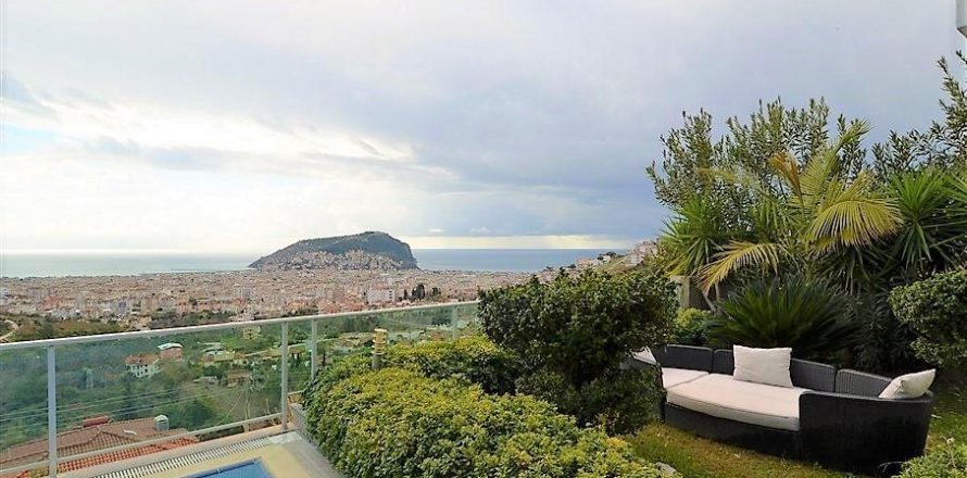 Villa i Alanya, Antalya, Tyrkia Nr. 166747