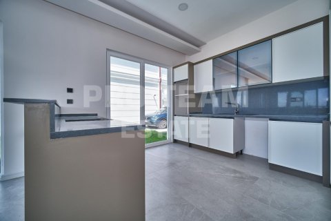 Продажа виллы  в Дёшемеалты, Анталье, Турция 5 комн., 278м2, №176358 – фото 12