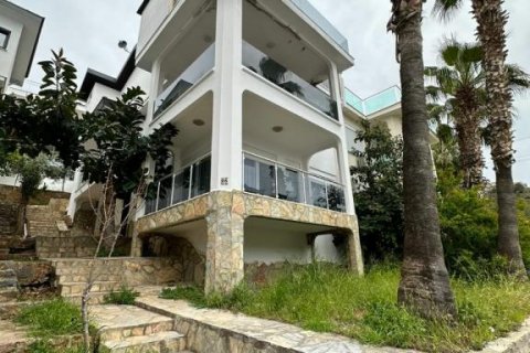 آپارتمان در  Alanya ، ترکیه 90 متر مربع.  شماره 165457