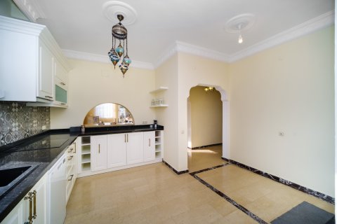 Продажа виллы  в Аланье, Анталье, Турция 3+1, 220м2, №172036 – фото 3