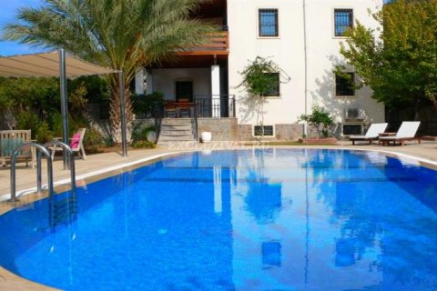 4+1 Villa in Bodrum, Mugla, Türkei Nr. 178598 - 17