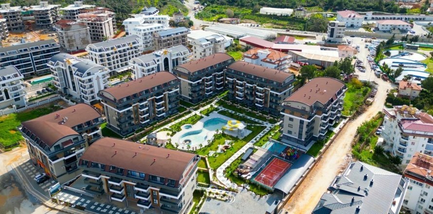 Apartment  in Oba, Antalya, Turkey No. 180102