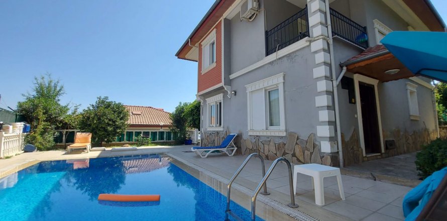 Villa  4+1  Alanya, Antalya, Türkiye №172032