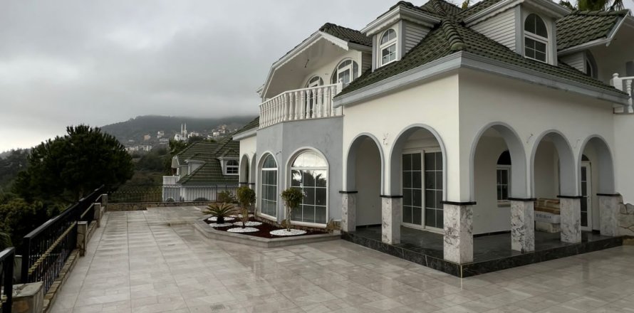 4+1 Villa  in Alanya, Antalya, Turkey No. 172034
