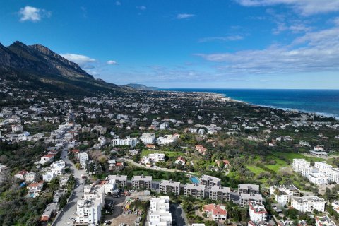 Lägenhet  i Girne,  Nr. 210677 - 7