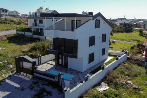 4+1 Villa  in Didim, Aydin, Turkey No. 165297