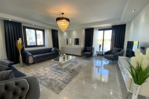 4+1 Villa in Didim, Aydin, Türkei Nr. 165297 - 3