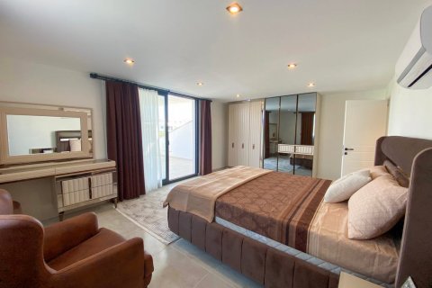 4+1 Villa in Didim, Aydin, Türkei Nr. 165297 - 11