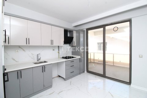 3+1 Lägenhet i Gemlik, Bursa, Turkiet Nr. 184396 - 12