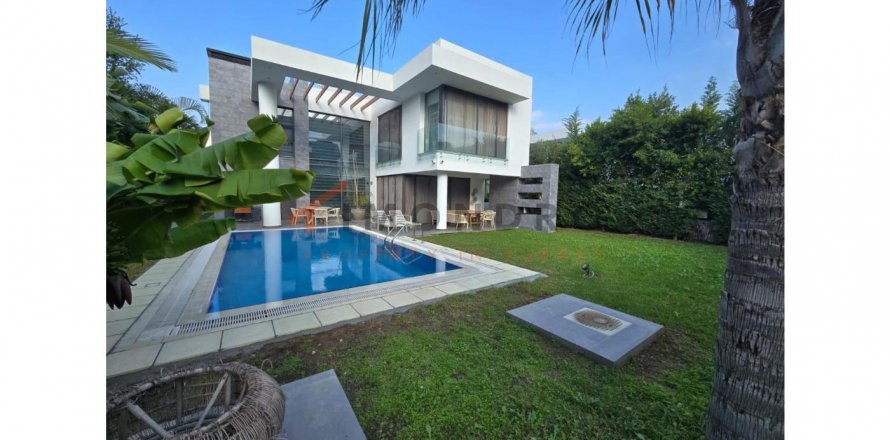 Villa  4+1  Girne,  №182483