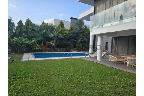 Villa  4+1  Girne,  №182483 - 2