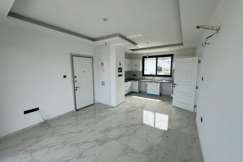 Lägenhet  i Alsancak, Girne,  Nr. 211036 - 3