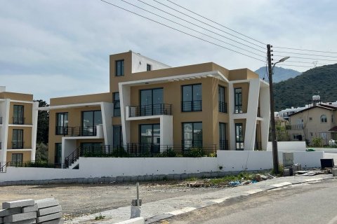 Lägenhet  i Alsancak, Girne,  Nr. 211036 - 22