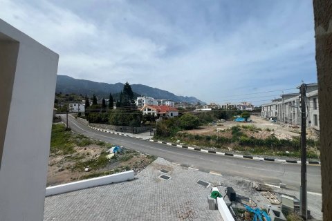 Lägenhet  i Alsancak, Girne,  Nr. 211036 - 21