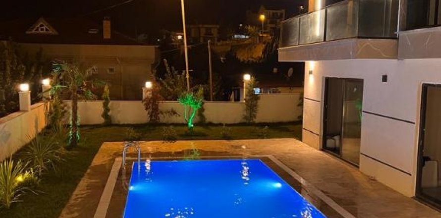 آپارتمان در Istanbul ، ترکیه 500 متر مربع. شماره 186539