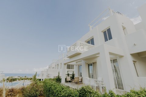 2+1 Apartment in Girne, Northern Cyprus No. 178430