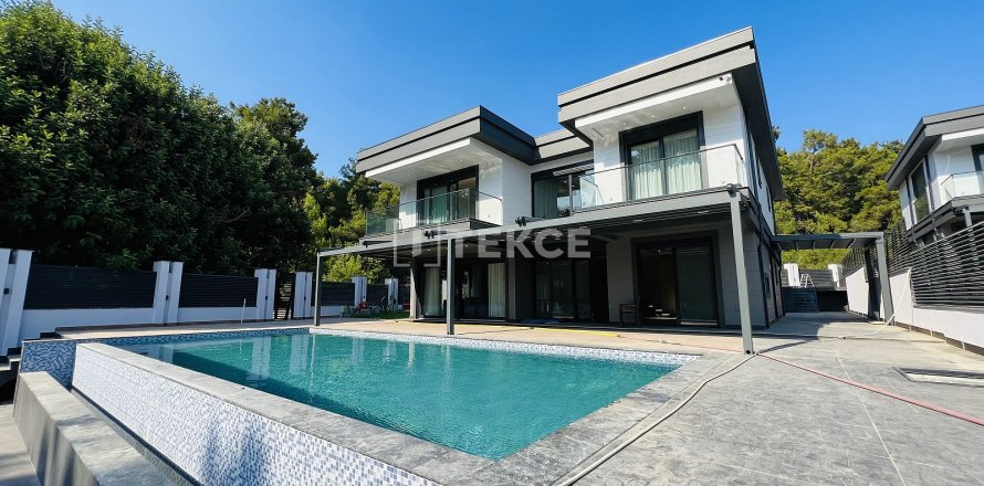 4+1 Villa in Kemer, Antalya, Turkey No. 162581