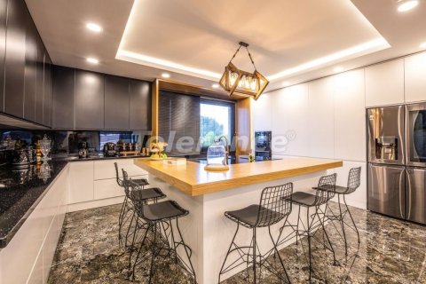 Villa for sale  in Girne, Northern Cyprus, 4 bedrooms, 650m2, No. 182040 – photo 9