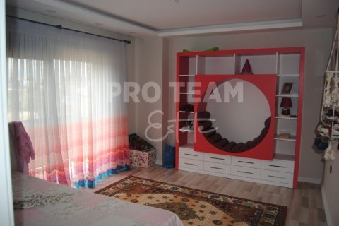 Продажа виллы  в Дёшемеалты, Анталье, Турция 6 комн., 300м2, №163610 – фото 15