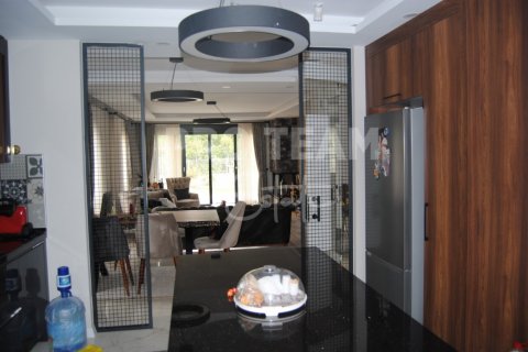 Продажа виллы  в Дёшемеалты, Анталье, Турция 6 комн., 300м2, №163610 – фото 11