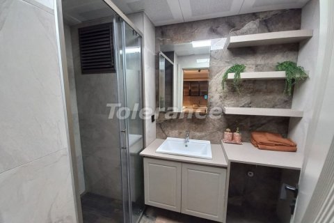 Продажа квартиры  в Мерсине, Турция 1+1, 70м2, №179610 – фото 11