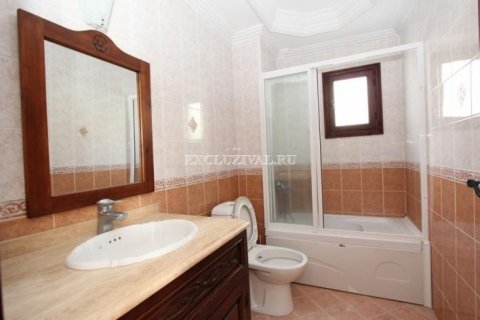 4+1 Villa in Bodrum, Mugla, Türkei Nr. 178797 - 10