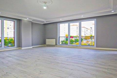 Продажа квартиры в Стамбуле, Турция 2+1, 100м2, №174057 – фото 9
