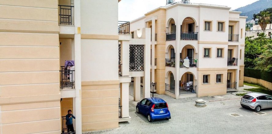 3+1 Apartment  in Girne, Northern Cyprus No. 191056