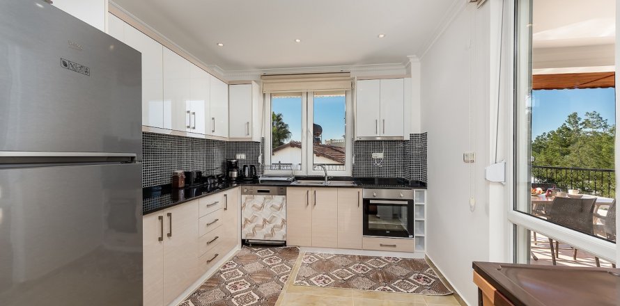 3+1 Villa in Alanya, Antalya, Turkey No. 173302
