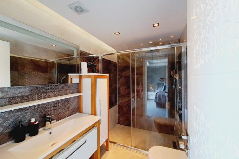 Продажа квартиры  в Тосмуре, Аланье, Анталье, Турция 5 комн., 250м2, №168499 – фото 21