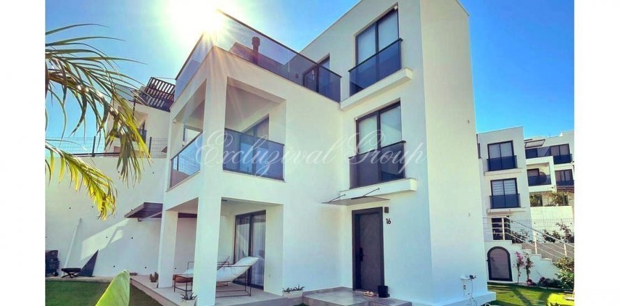 4+1 Villa  i Bodrum, Mugla, Tyrkiet Nr. 179256