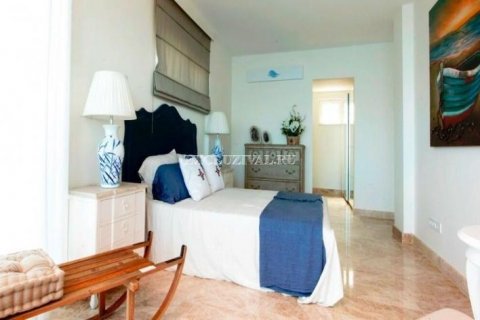 Apartment for sale in Bodrum, Mugla, Turkey, 1 bedroom, 65m2, No. 178646 – photo 19