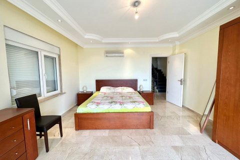 Villa for sale  in Alanya, Antalya, Turkey, 4 bedrooms, 300m2, No. 178142 – photo 15