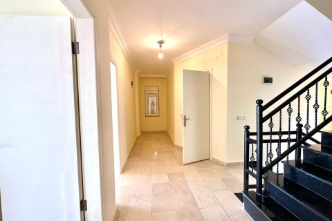 Villa for sale  in Alanya, Antalya, Turkey, 4 bedrooms, 300m2, No. 178142 – photo 18