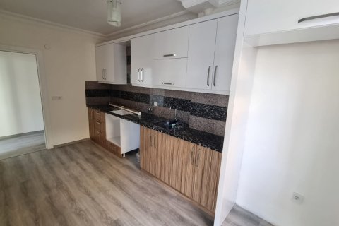 2+1 Apartment  in Alanya, Antalya, Turkey No. 172048